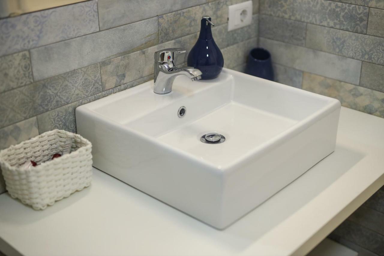 La Maisonette At Duomo Apartment Napoli Ngoại thất bức ảnh